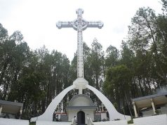 Peran Gereja dalam Masyarakat Plural Peran Gereja dalam Masyarakat Plural