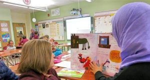 Arab Berlomba-Lomba Sekolah di Amerika dan Barat Arab Berlomba-Lomba Sekolah di Amerika dan Barat