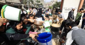 Ambivalensi Bela Manusia